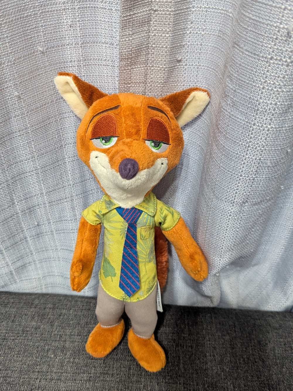 Disney Zootopia Nick Wilde Sly Fox Plush Stuffed Animal Doll Toy 11" Tomy